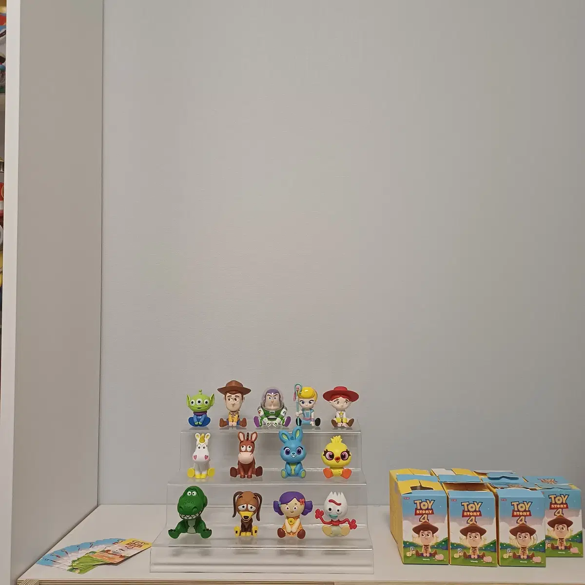 ポップマートは、トイストーリー4フィギュアシークレットを含むセット